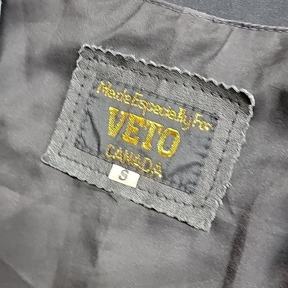 VETO Canada 100% Leather Button Snap Down Vest - Picture 7 of 11